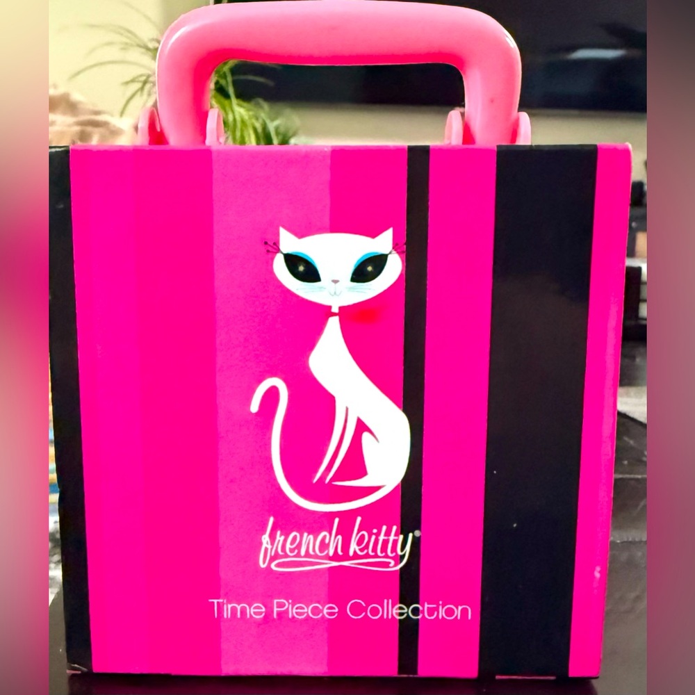 🩷🖤 French Kitty Watch - Mighty Fine